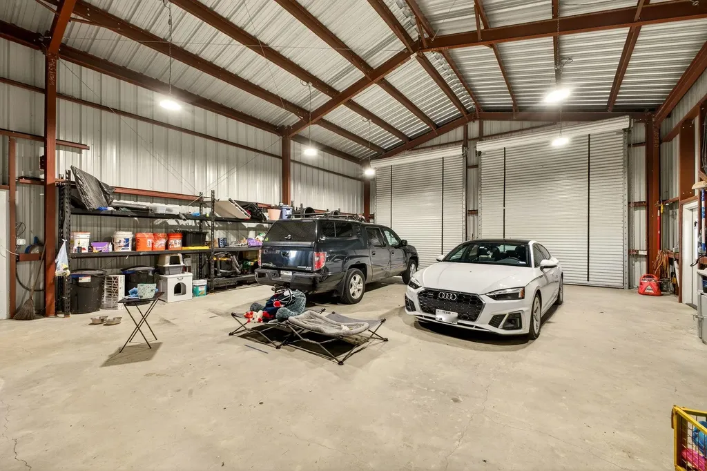 7047 Falke Heinrich Road Schulenburg TX 78956