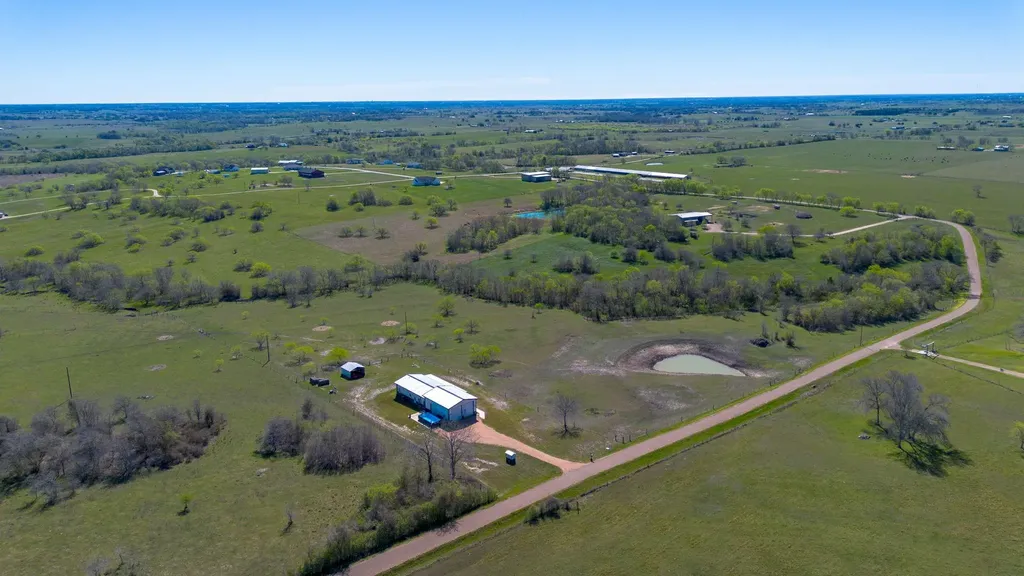 7047 Falke Heinrich Road Schulenburg TX 78956