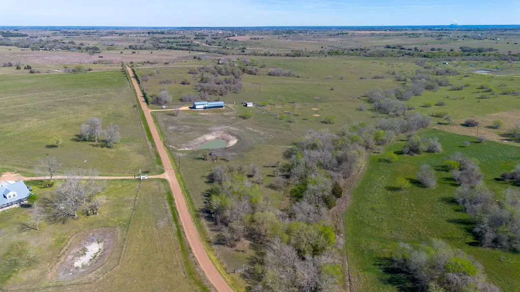 7047 Falke Heinrich Road Schulenburg TX 78956
