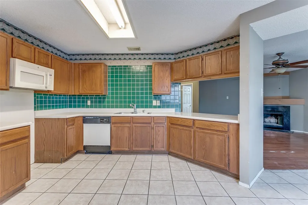 4223 Lakebend West Drive San Antonio TX 78244