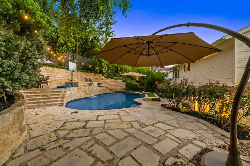 2005 Mistywood Drive Austin TX 78746