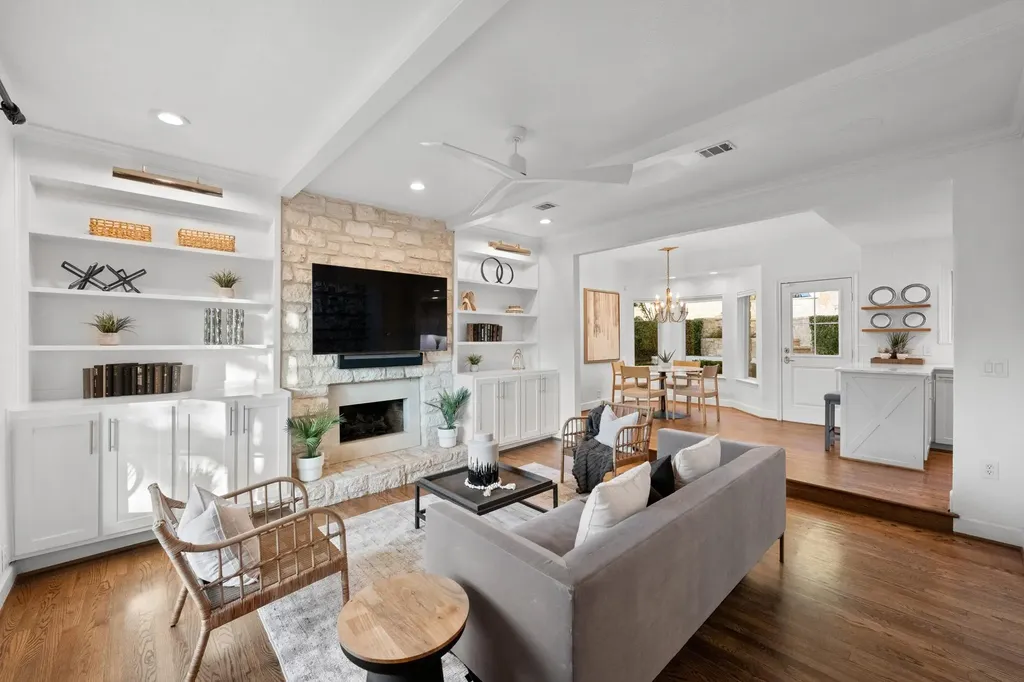 2005 Mistywood Drive Austin TX 78746