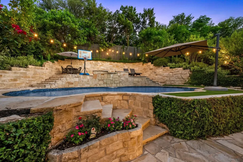 2005 Mistywood Drive Austin TX 78746
