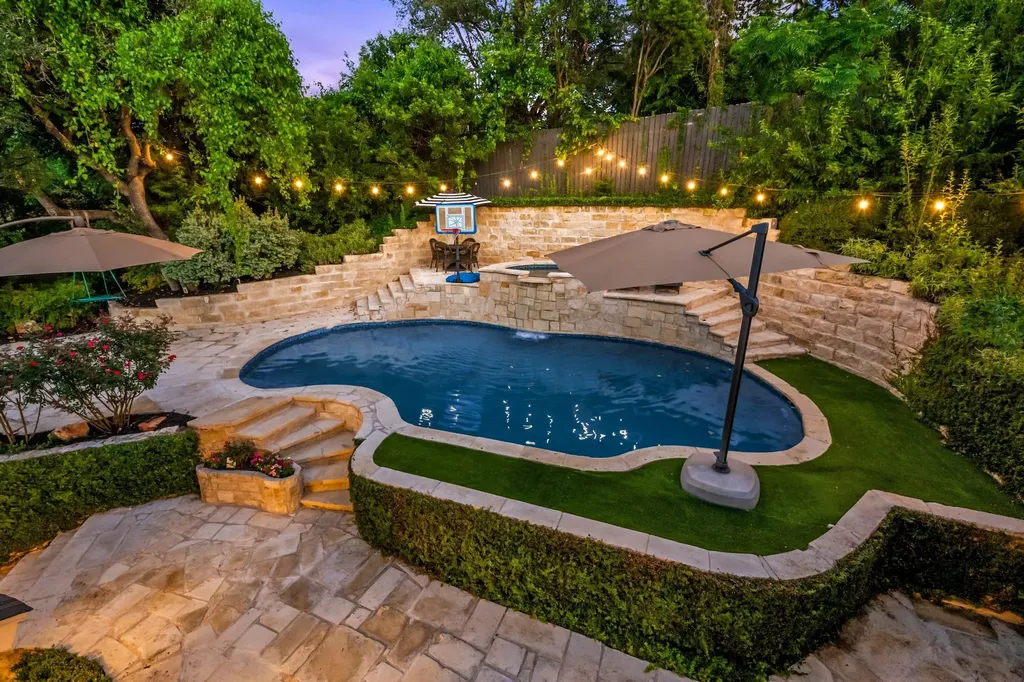 2005 Mistywood Drive Austin TX 78746