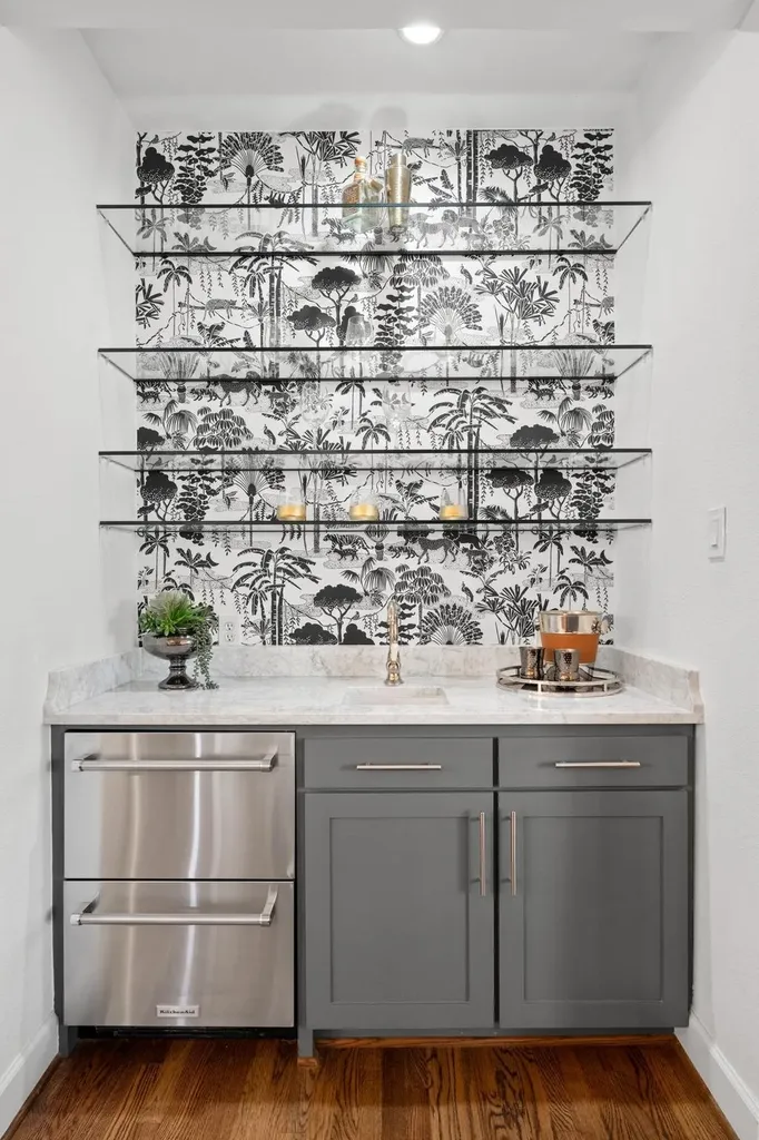 2005 Mistywood Drive Austin TX 78746