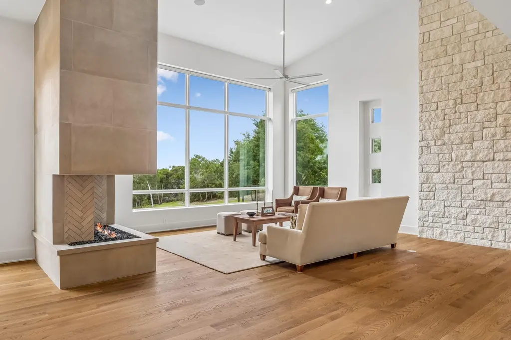 8708 Acuarela Court Austin TX 78735