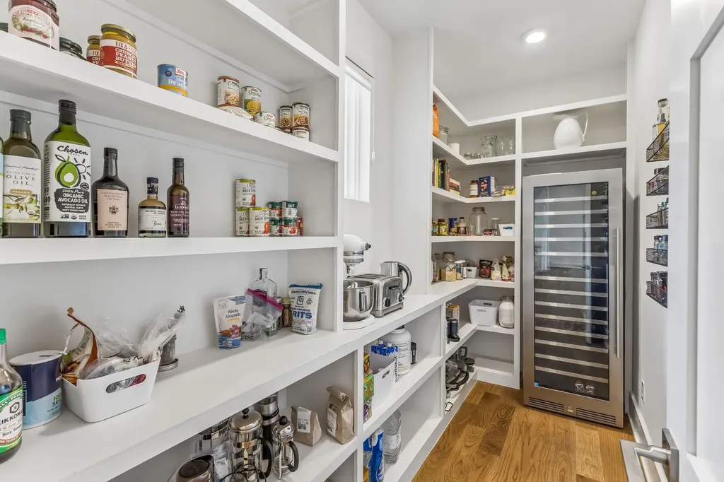 8708 Acuarela Court Austin TX 78735