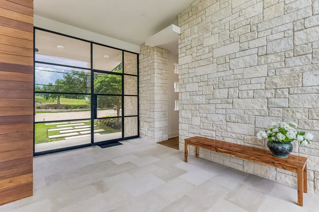 8708 Acuarela Court Austin TX 78735