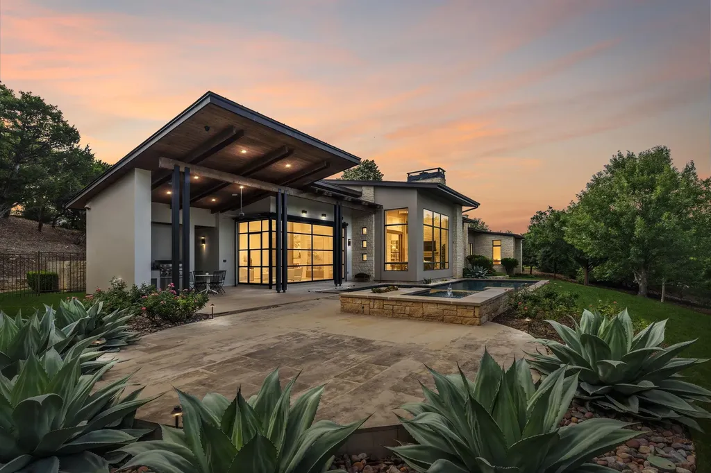 8708 Acuarela Court Austin TX 78735