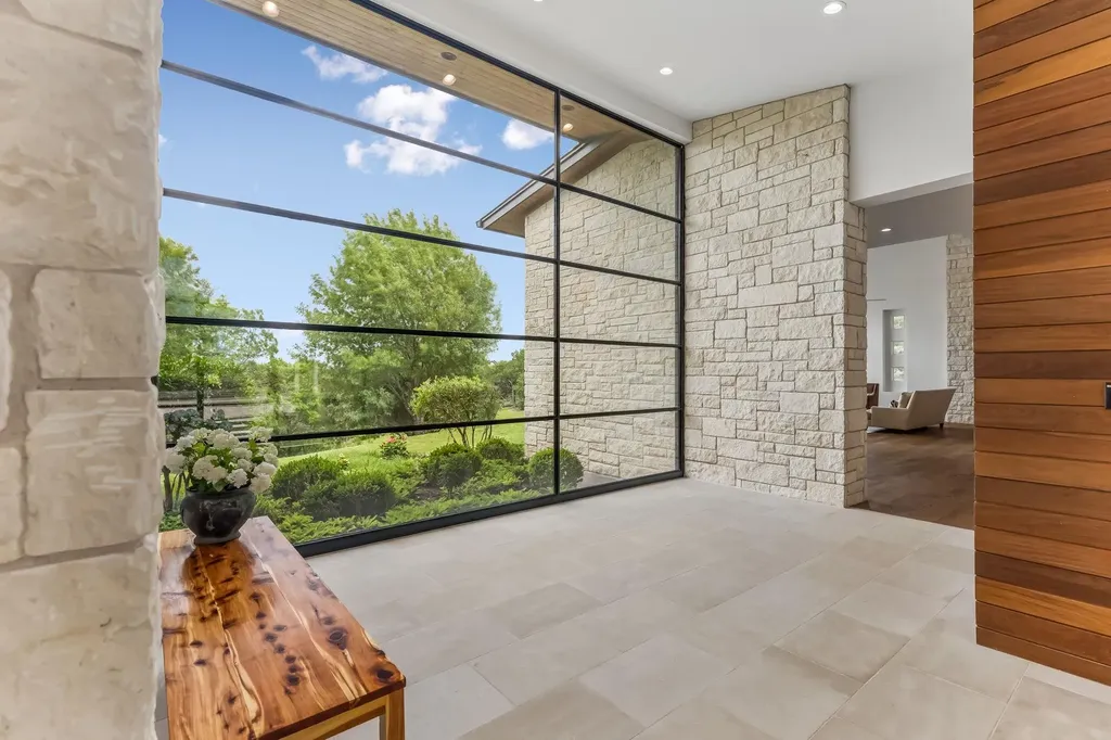 8708 Acuarela Court Austin TX 78735