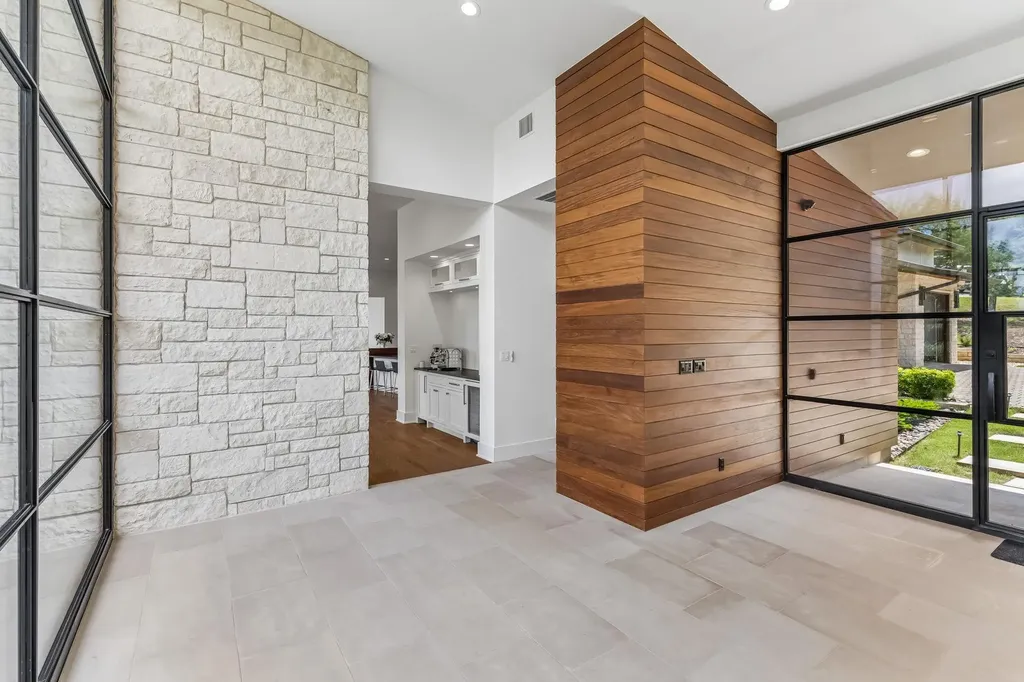 8708 Acuarela Court Austin TX 78735