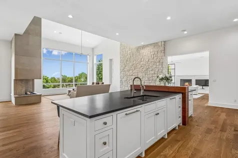 8708 Acuarela Court Austin TX 78735