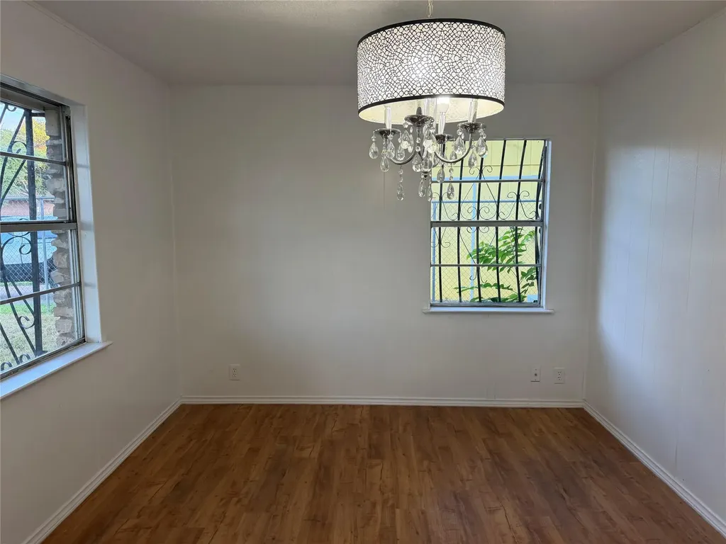 1060 Gardner Austin TX 78721