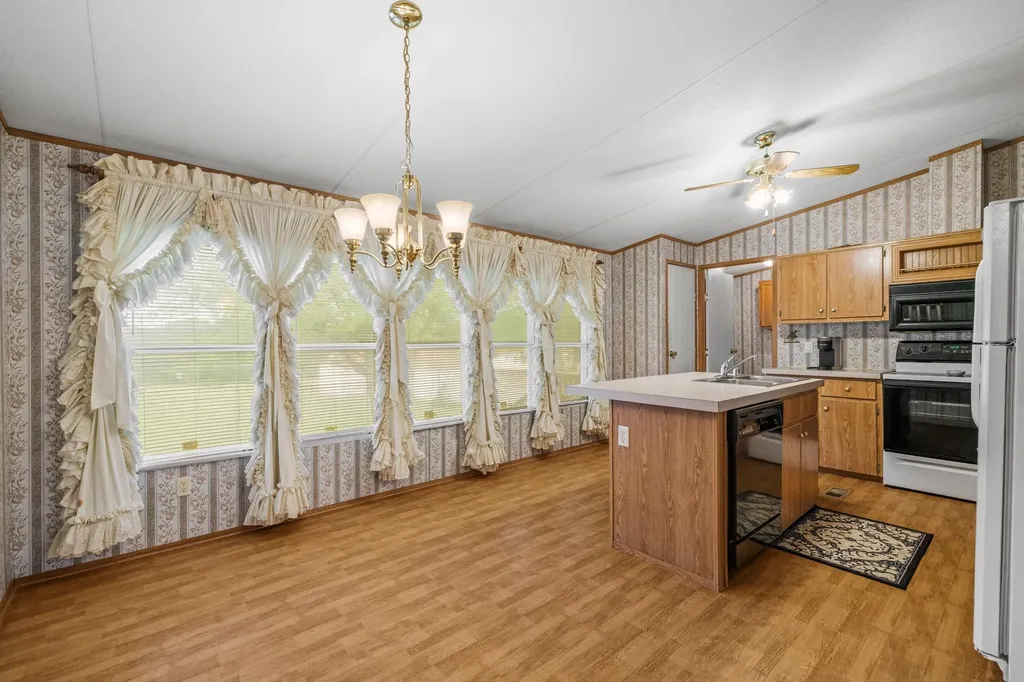 1210 Thousand Oaks Trail Liberty Hill TX 78642