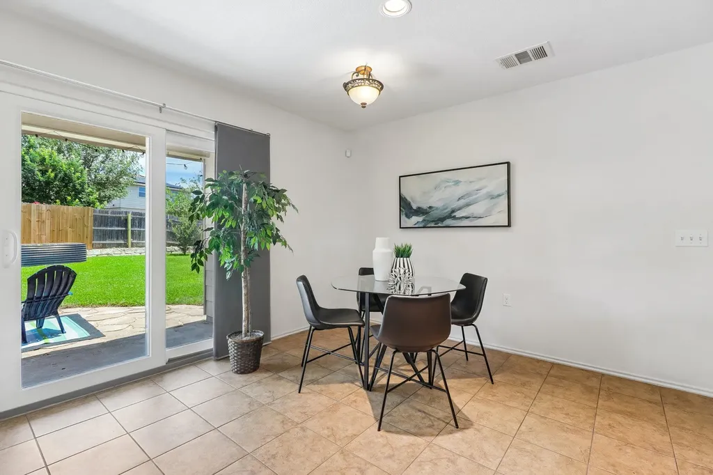 9012 Southwick Austin TX 78724