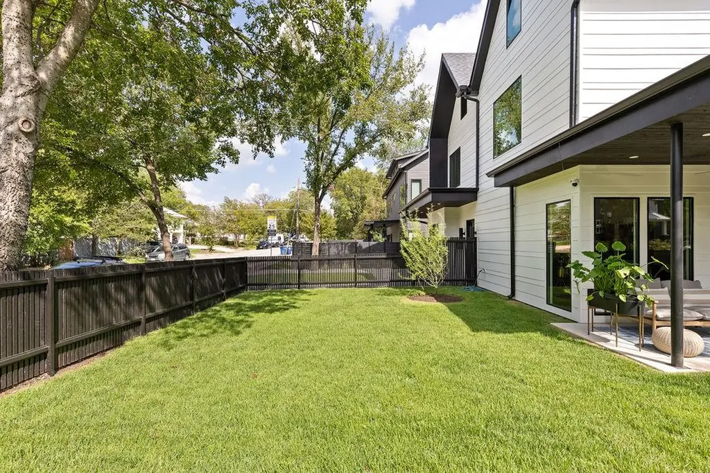 4911 Duval Street Austin TX 78751