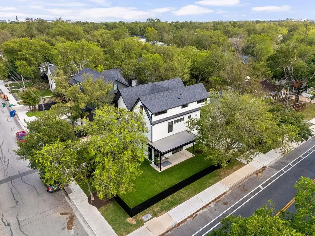 4911 Duval Street Austin TX 78751