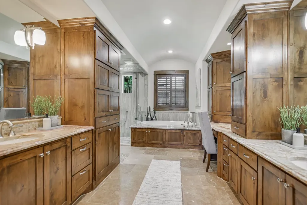 1707 River Hills Road Austin TX 78733