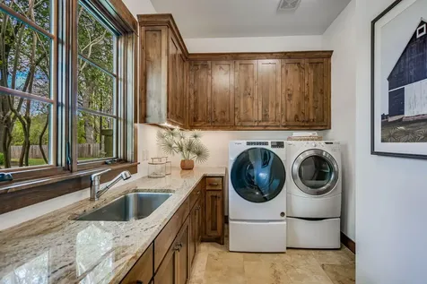 1707 River Hills Road Austin TX 78733