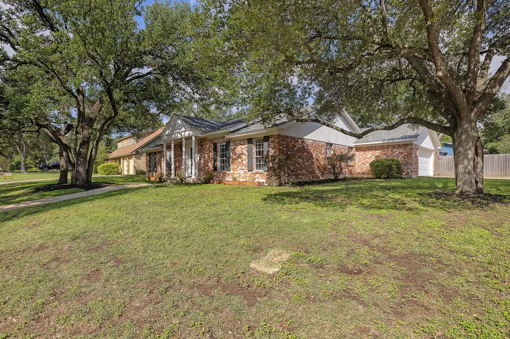 8618 Willowick Drive Austin TX 78759