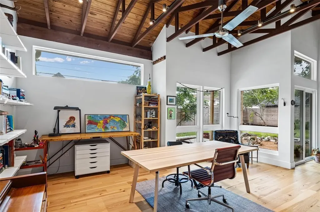1809 Sylvan Drive Austin TX 78741