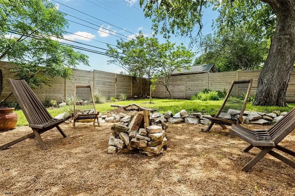 1809 Sylvan Drive Austin TX 78741