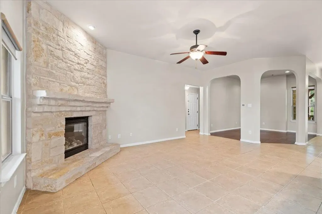 22324 Rock Wren Road Spicewood TX 78669