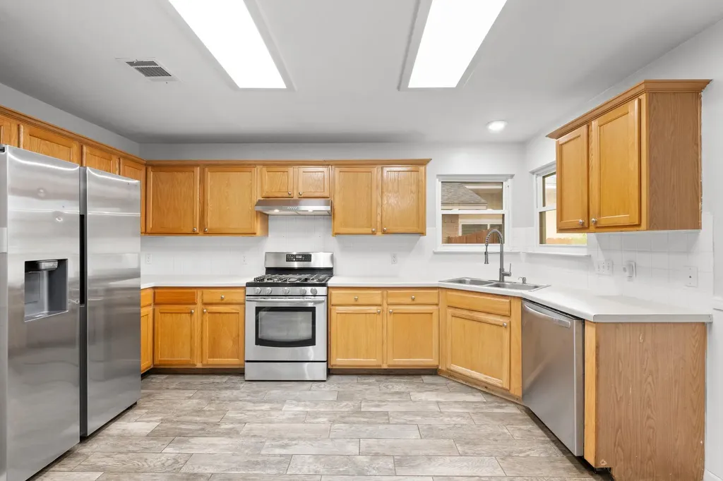 15308 Cadoz Drive Austin TX 78728