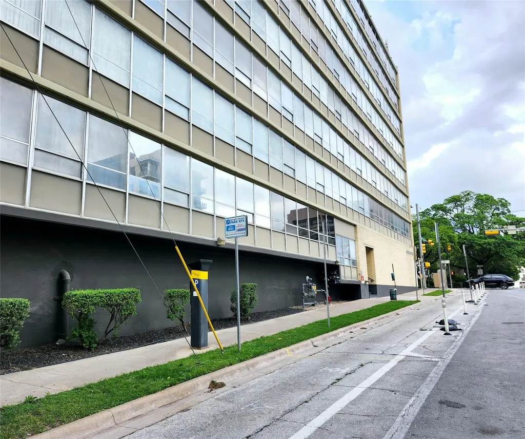 1800 Lavaca Street Austin TX 78701