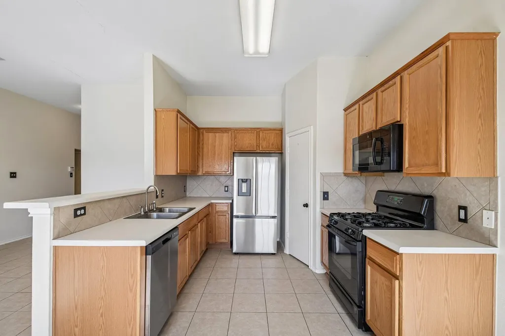 1377 Beechwood Drive Kyle TX 78640