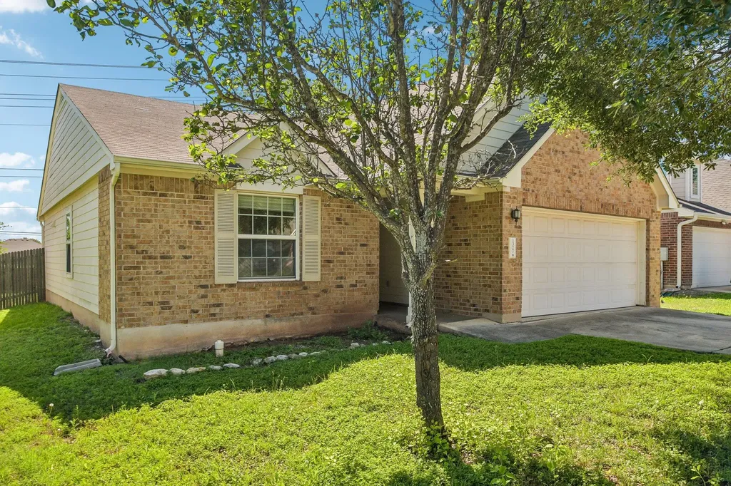 1377 Beechwood Drive Kyle TX 78640
