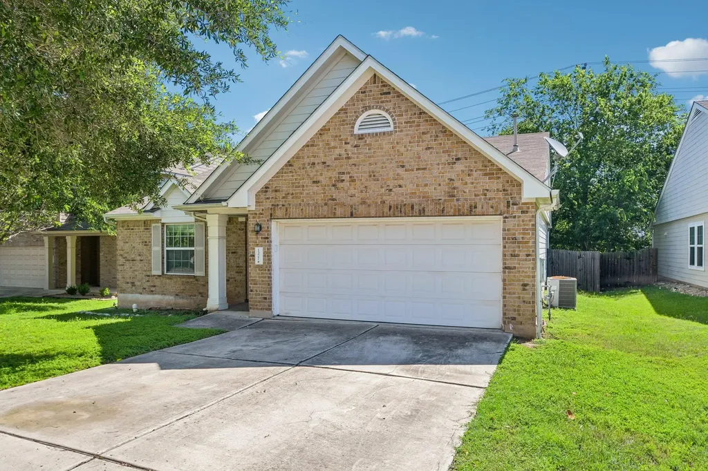 1377 Beechwood Drive Kyle TX 78640