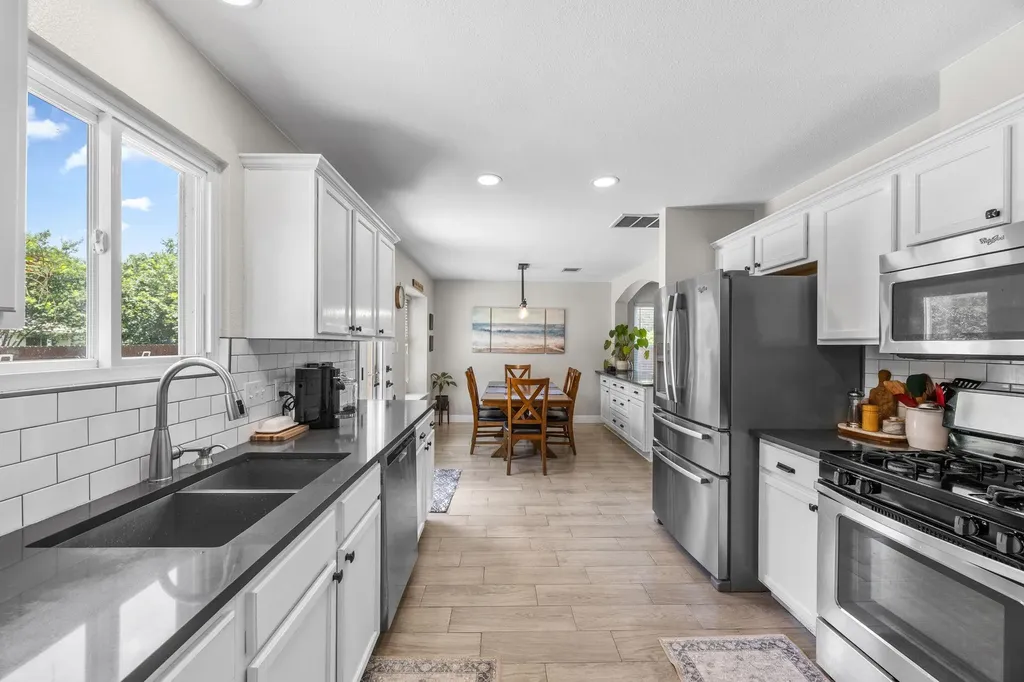 2060 Buckley Lane Round Rock TX 78664