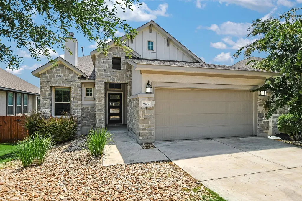 6720 Llano Stage Trail Austin TX 78738