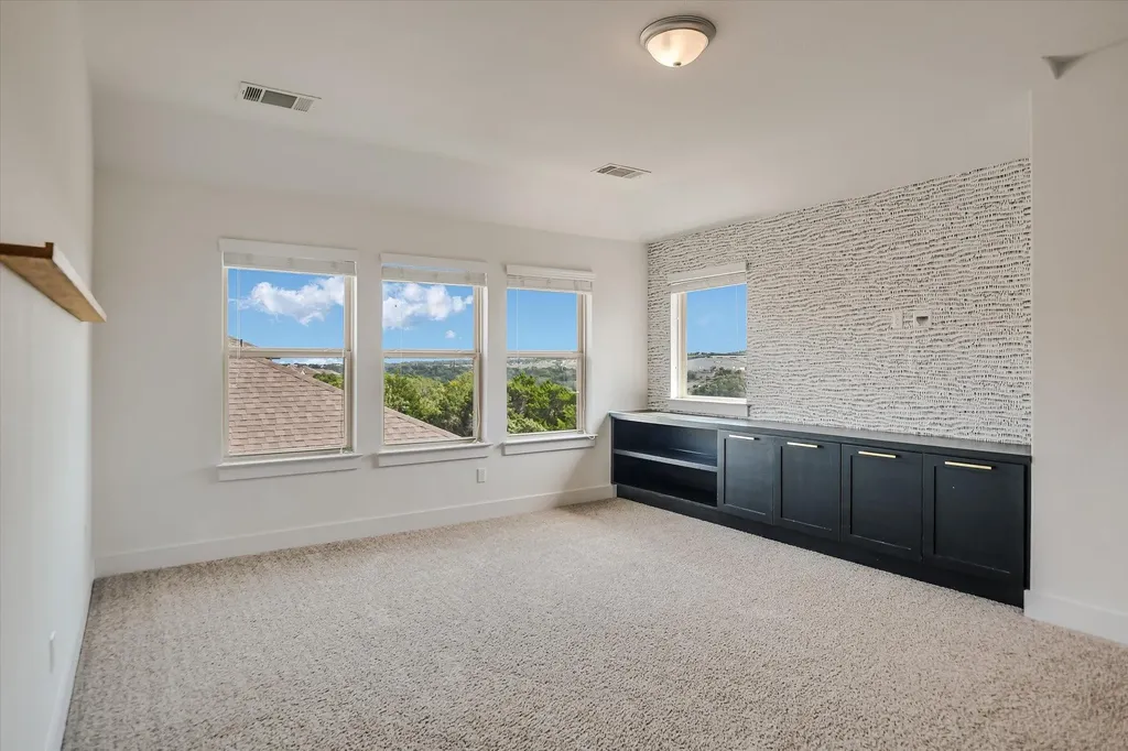 6720 Llano Stage Trail Austin TX 78738