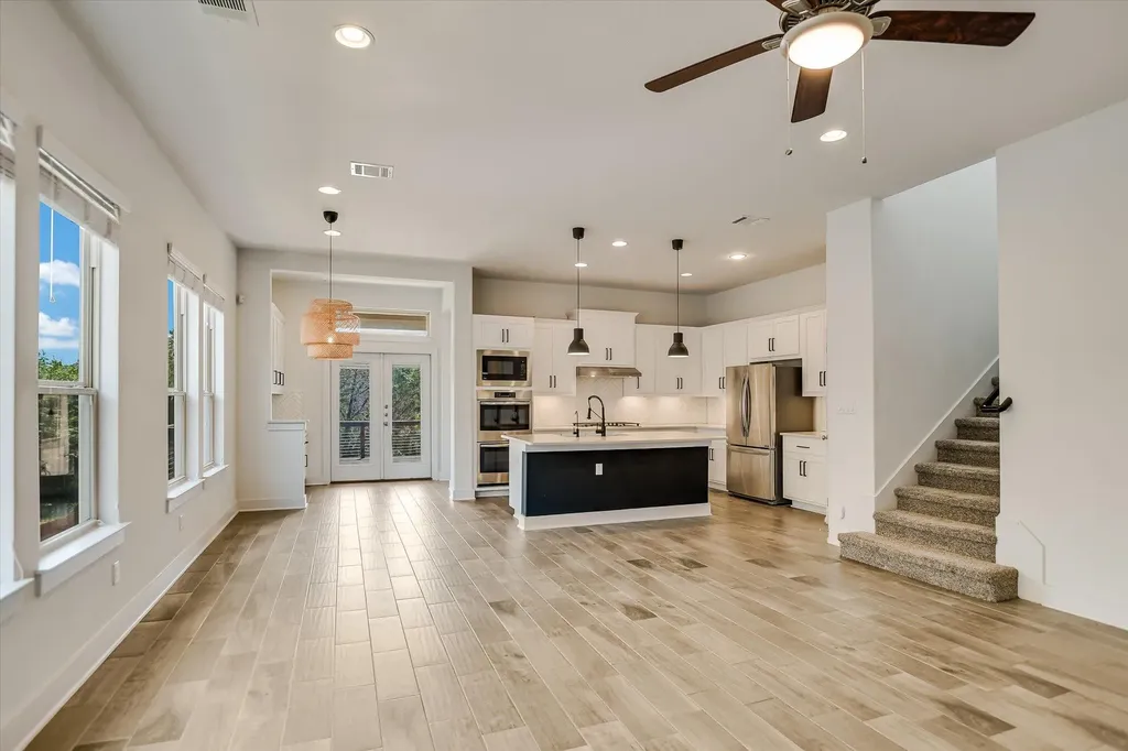 6720 Llano Stage Trail Austin TX 78738