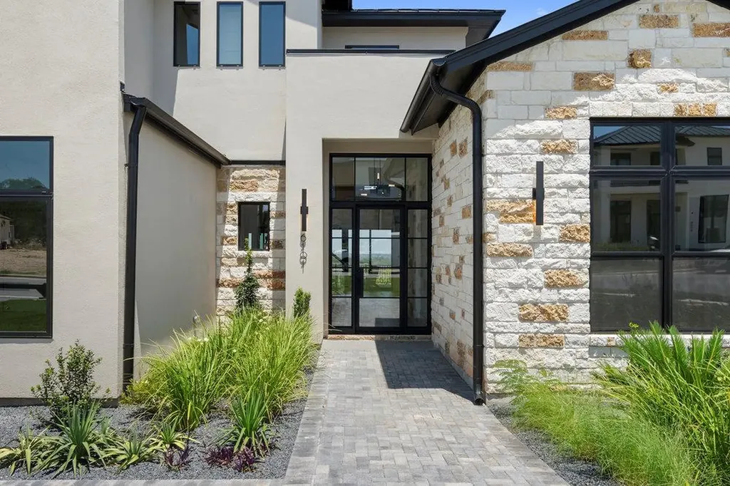 6101 Adhara Pass Austin TX 78730