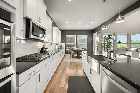 22524 Rock Wren Road Spicewood TX 78669