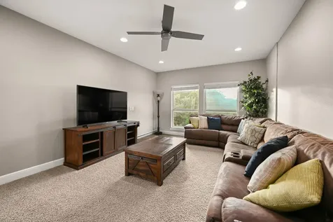 22524 Rock Wren Road Spicewood TX 78669