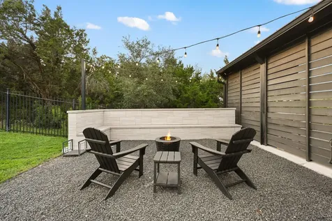 22524 Rock Wren Road Spicewood TX 78669