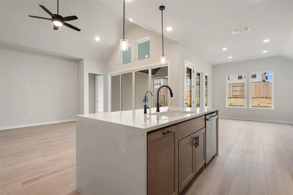 129 Old Woods Road Liberty Hill TX 78642