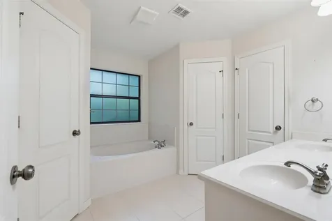702 Woodson Drive Caldwell TX 77836