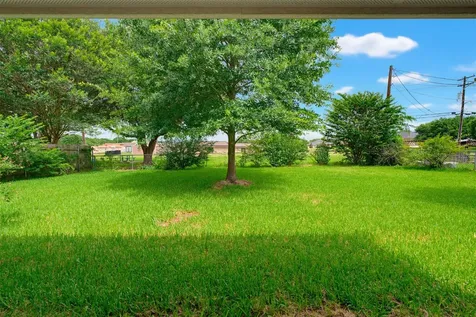 702 Woodson Drive Caldwell TX 77836
