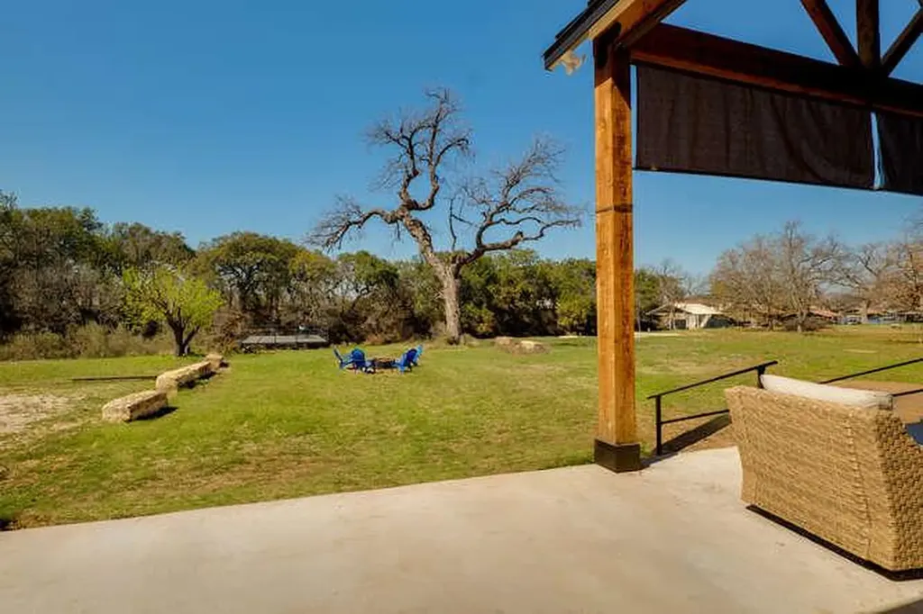 614 Pecan Creek Drive Horseshoe Bay TX 78657