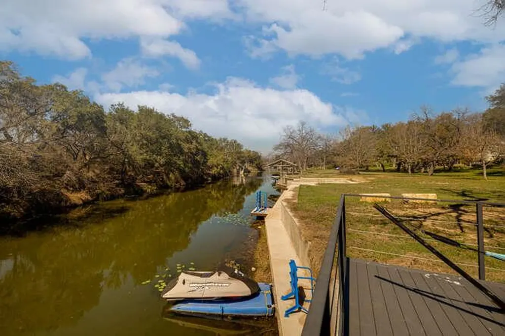 614 Pecan Creek Drive Horseshoe Bay TX 78657