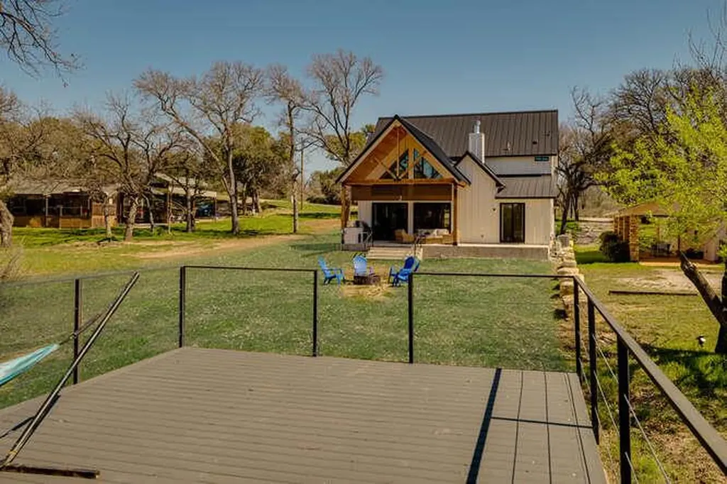 614 Pecan Creek Drive Horseshoe Bay TX 78657