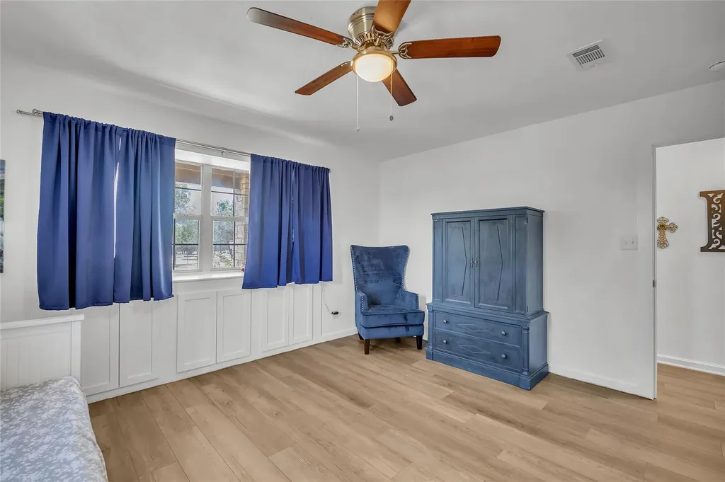 260 Flatrock Trail Marble Falls TX 78654