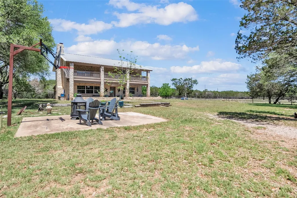 260 Flatrock Trail Marble Falls TX 78654