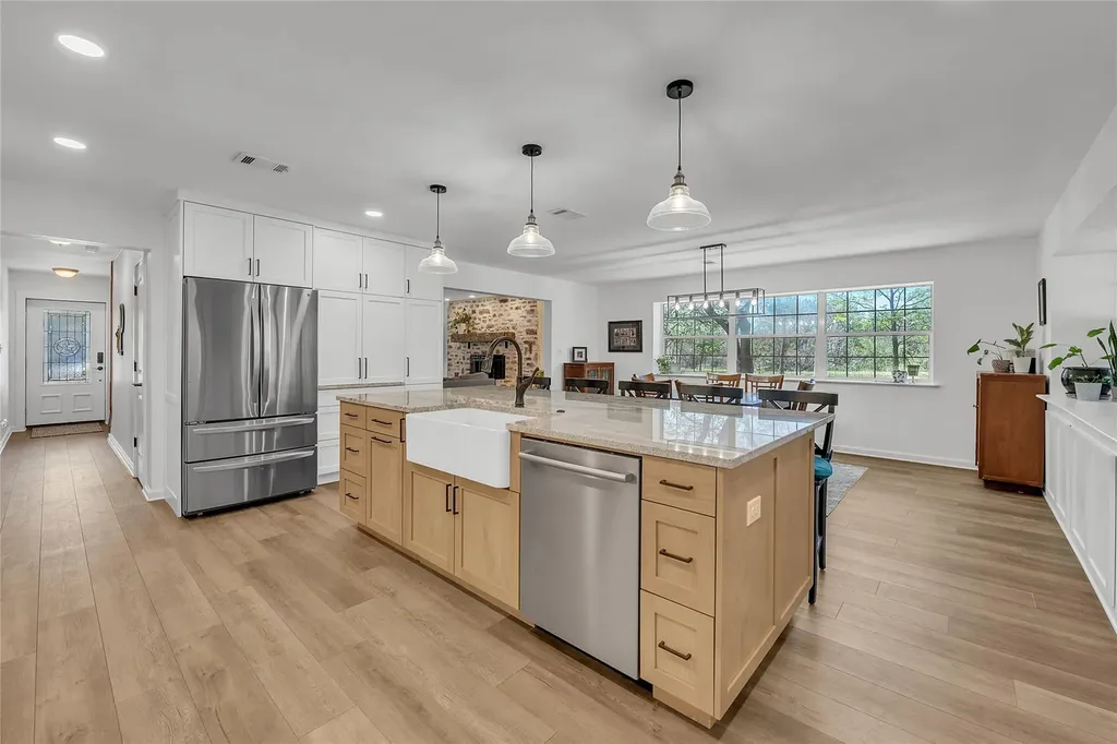 260 Flatrock Trail Marble Falls TX 78654