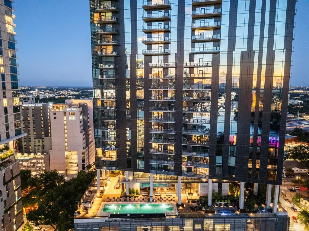 70 Rainey Street Austin TX 78701